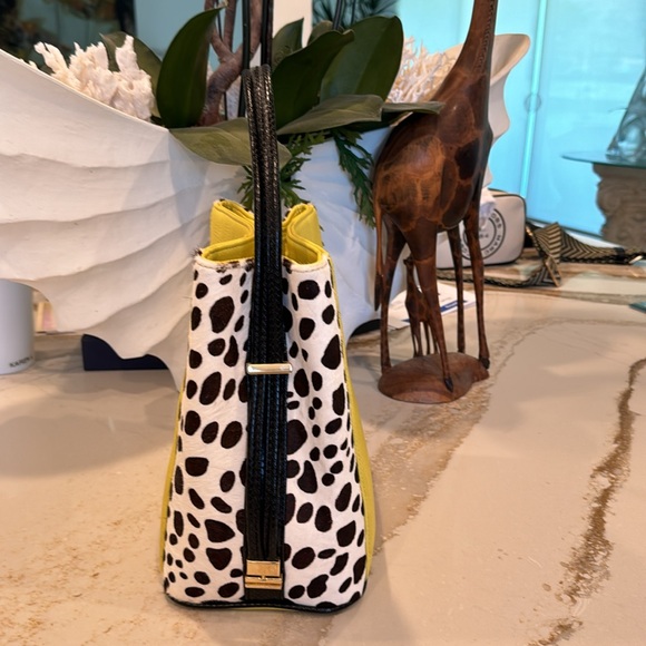 Stunning  maze color leather bag with pony hide sides and adjustable strap💕💕 - Picture 8 of 16